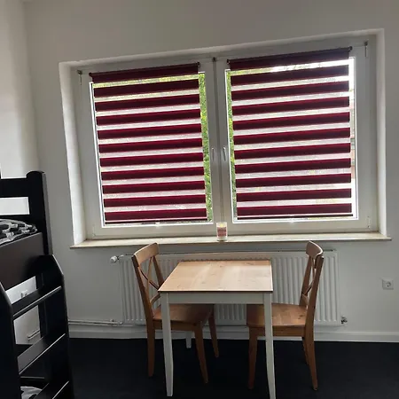 C3 Fuer Monteure Und Arbeiter In Apartament *